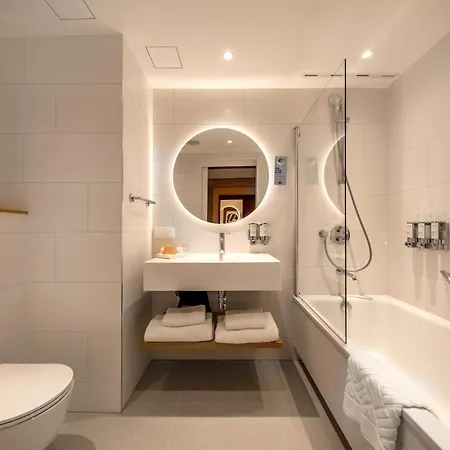 Otel Hampton By Hilton Airport Wroclaw